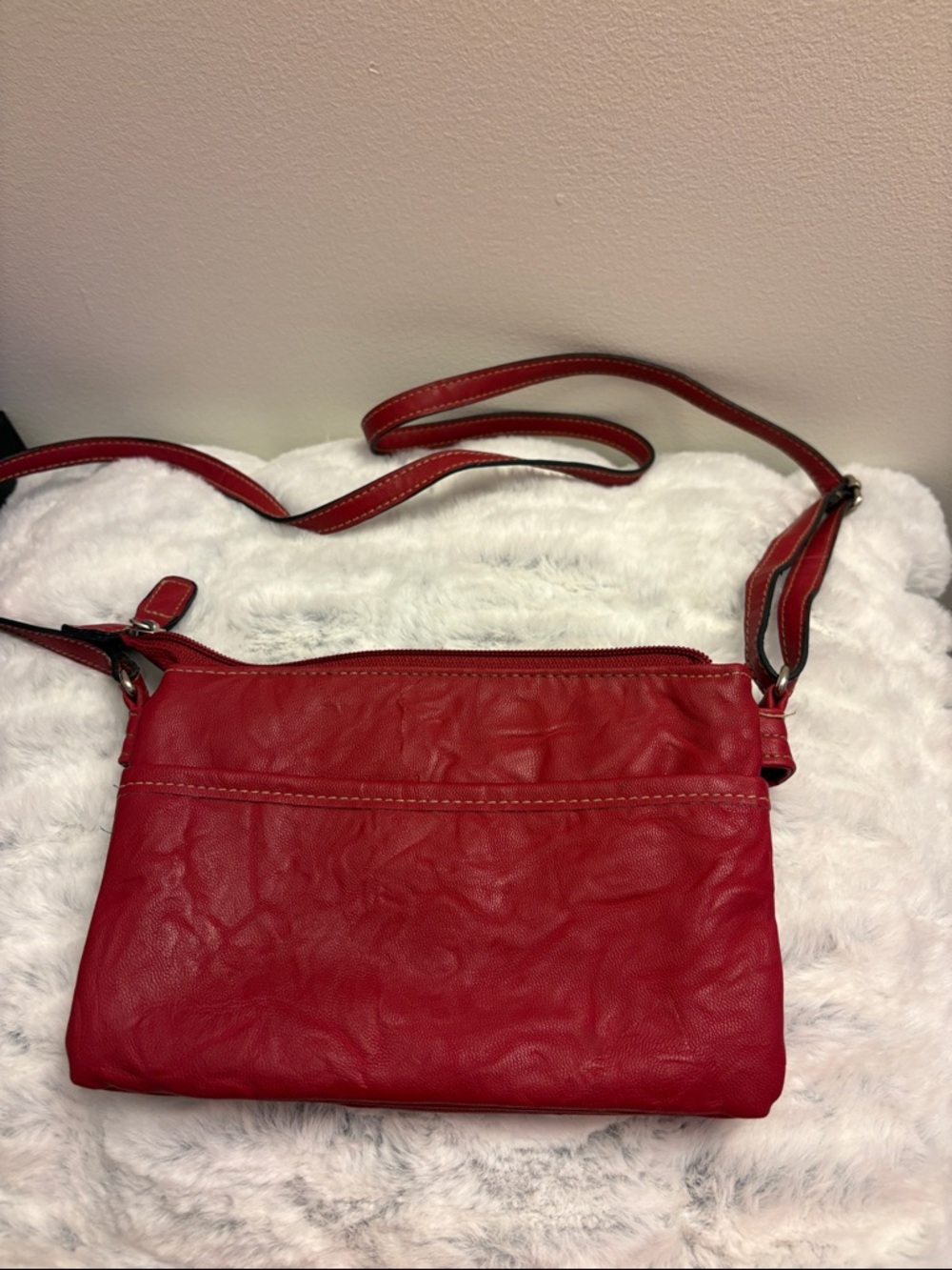 Rosetti Red Leather Crossbody Wristlet - Picture 3 of 3
